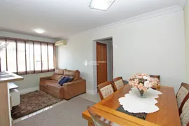Apartamento com 2 Quartos à venda, 58m² no Azenha, Porto Alegre - Foto 1