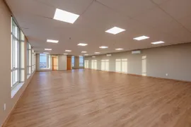 Conjunto Comercial / Sala para alugar, 205m² no Caminho Das Árvores, Salvador - Foto 3