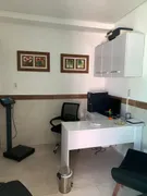 Casa Comercial com 6 Quartos para alugar, 200m² no Parque Burle, Cabo Frio - Foto 2