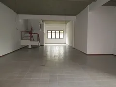 Loja / Salão / Ponto Comercial para alugar, 307m² no Boa Vista, Novo Hamburgo - Foto 2