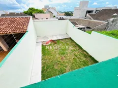 Casa com 3 Quartos à venda, 120m² no Jardim Verônica, Maringá - Foto 4