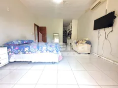 Casa com 3 Quartos à venda, 349m² no Santa Mônica, Uberlândia - Foto 13