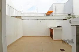 Casa com 2 Quartos à venda, 96m² no Guarujá, Porto Alegre - Foto 23