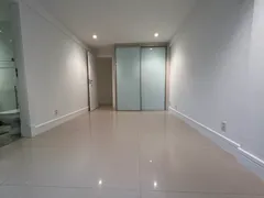 Apartamento com 4 Quartos para alugar, 300m² no Leblon, Rio de Janeiro - Foto 16