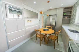 Casa de Condomínio com 3 Quartos à venda, 360m² no Granja Viana, Carapicuíba - Foto 18