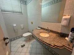 Casa Comercial com 11 Quartos para alugar, 328m² no Setor Sul, Goiânia - Foto 35