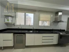 Apartamento com 4 Quartos para alugar, 326m² no Vila Nova Conceição, São Paulo - Foto 35