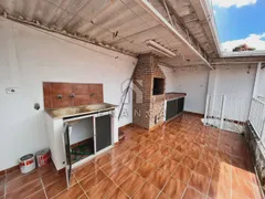 Casa com 3 Quartos à venda, 101m² no Vila Martinez, Jacareí - Foto 17