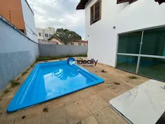 Casa com 4 Quartos para alugar, 360m² no Santa Amélia, Belo Horizonte - Foto 1