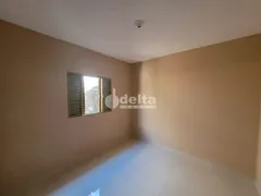 Casa com 3 Quartos à venda, 180m² no Jardim das Palmeiras, Uberlândia - Foto 2