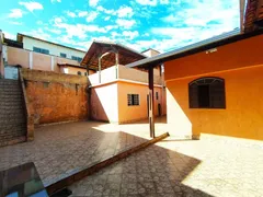 Casa com 3 Quartos à venda, 275m² no Santo André, Belo Horizonte - Foto 12