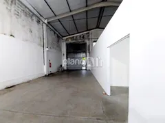 Loja / Salão / Ponto Comercial à venda, 327m² no Barnabe, Gravataí - Foto 2