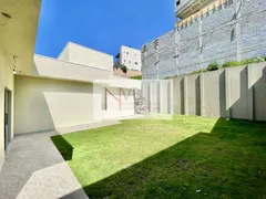 Casa de Condomínio com 3 Quartos à venda, 230m² no Jardim Caiapia, Cotia - Foto 32