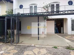 Casa Comercial com 3 Quartos para venda ou aluguel, 289m² no Grupo Residencial do Iapc, Campinas - Foto 2