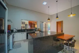 Casa de Condomínio com 3 Quartos à venda, 236m² no Residencial Carmel, Uberlândia - Foto 8