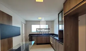 Apartamento com 3 Quartos para alugar, 205m² no Centro, Ponta Grossa - Foto 18