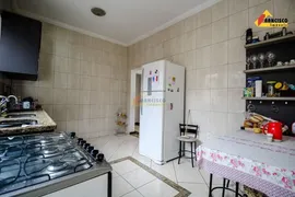 Casa com 3 Quartos à venda, 126m² no Manoel Valinhas, Divinópolis - Foto 9