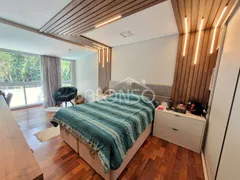 Casa de Condomínio com 3 Quartos à venda, 230m² no Chácara das Paineiras, Carapicuíba - Foto 2