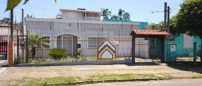 Casa com 5 Quartos à venda, 270m² no Santa Fé, Porto Alegre - Foto 2