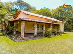 Fazenda / Sítio / Chácara com 4 Quartos à venda, 250m² no Area Rural de Divinopolis, Divinópolis - Foto 1