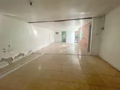 Terreno / Lote / Condomínio à venda, 390m² no Santa Maria Goretti, Porto Alegre - Foto 6