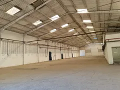 Galpão / Depósito / Armazém para venda ou aluguel, 2600m² no CIA, Simões Filho - Foto 2