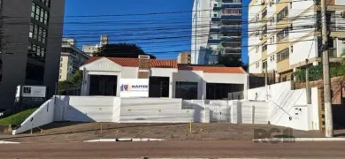 Casa com 3 Quartos para alugar, 599m² no Auxiliadora, Porto Alegre - Foto 1