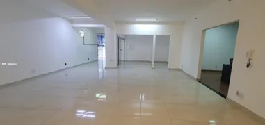 Casa Comercial com 3 Quartos para alugar, 400m² no Centro, Bauru - Foto 6