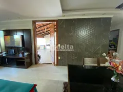 Casa com 2 Quartos à venda, 140m² no Jardim Holanda, Uberlândia - Foto 3