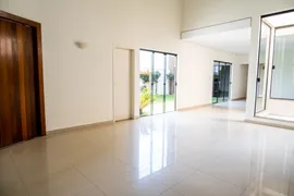 Casa de Condomínio com 3 Quartos para alugar, 270m² no Esperanca, Londrina - Foto 1