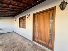 Casa com 3 Quartos para venda ou aluguel, 190m² no Alvorada, Contagem - Foto 3