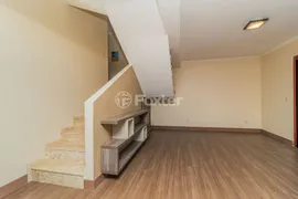 Casa de Condomínio com 3 Quartos à venda, 220m² no Nonoai, Porto Alegre - Foto 4