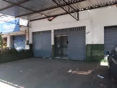 Prédio Inteiro com 3 Quartos para alugar, 400m² no Montese, Fortaleza - Foto 4