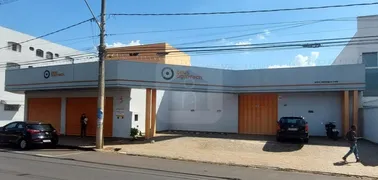 Loja / Salão / Ponto Comercial para alugar, 1638m² no Daniel Fonseca, Uberlândia - Foto 3