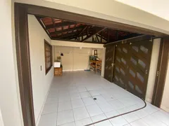 Sobrado com 5 Quartos à venda, 220m² no Iririú, Joinville - Foto 8
