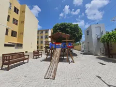 Apartamento com 2 Quartos para alugar, 50m² no Carlito Pamplona, Fortaleza - Foto 3