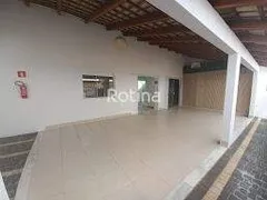 Conjunto Comercial / Sala para alugar, 29m² no Tabajaras, Uberlândia - Foto 2