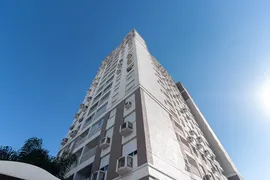 Apartamento com 3 Quartos à venda, 75m² no Cristo Redentor, Porto Alegre - Foto 2