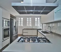 Apartamento com 4 Quartos para alugar, 259m² no Jardim Europa, São Paulo - Foto 23