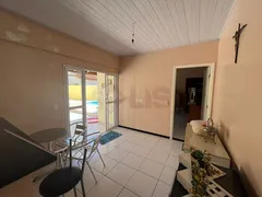 Casa com 4 Quartos à venda, 185m² no Pontal de Santa Marina, Caraguatatuba - Foto 17