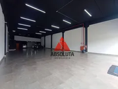 Loja / Salão / Ponto Comercial para alugar, 480m² no Catharina Zanaga, Americana - Foto 3