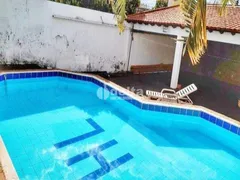 Casa com 4 Quartos à venda, 260m² no Brasil, Uberlândia - Foto 3