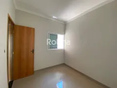 Casa com 3 Quartos à venda, 75m² no Novo Mundo, Uberlândia - Foto 6