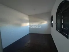 Casa com 3 Quartos para alugar, 180m² no Osvaldo Rezende, Uberlândia - Foto 3