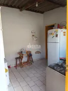 Casa com 3 Quartos à venda, 200m² no Segismundo Pereira, Uberlândia - Foto 17