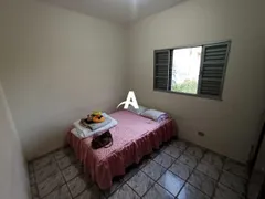 Casa com 3 Quartos à venda, 120m² no Santa Mônica, Uberlândia - Foto 5