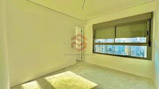 Apartamento com 3 Quartos à venda, 180m² no Vila Nova Conceição, São Paulo - Foto 3