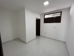 Prédio Inteiro com 8 Quartos para alugar, 300m² no Candelária, Natal - Foto 30