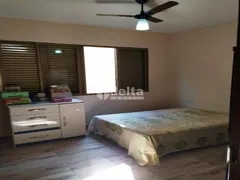 Casa com 3 Quartos à venda, 300m² no Jardim das Palmeiras, Uberlândia - Foto 6