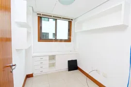 Apartamento com 3 Quartos para alugar, 120m² no Três Figueiras, Porto Alegre - Foto 11